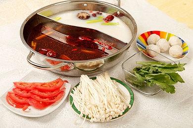 穿越千年古镇，破解轮回困局 像素解谜AVG《龙女花》试玩Demo上线